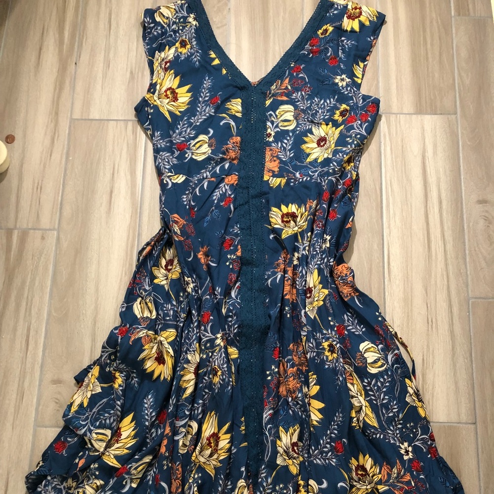 Nostalgia floral dress 👗 🌻